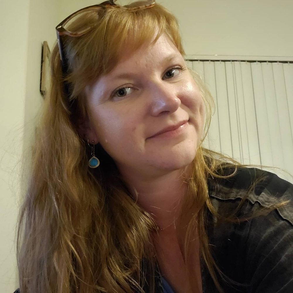 Meet your Posher, Alicia